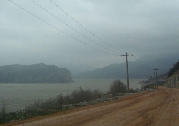 das ist eine Hauptstrasse Donau 2013